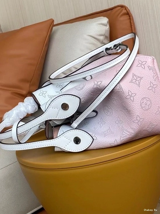 LOUIS VUITTON HINA PM 0803